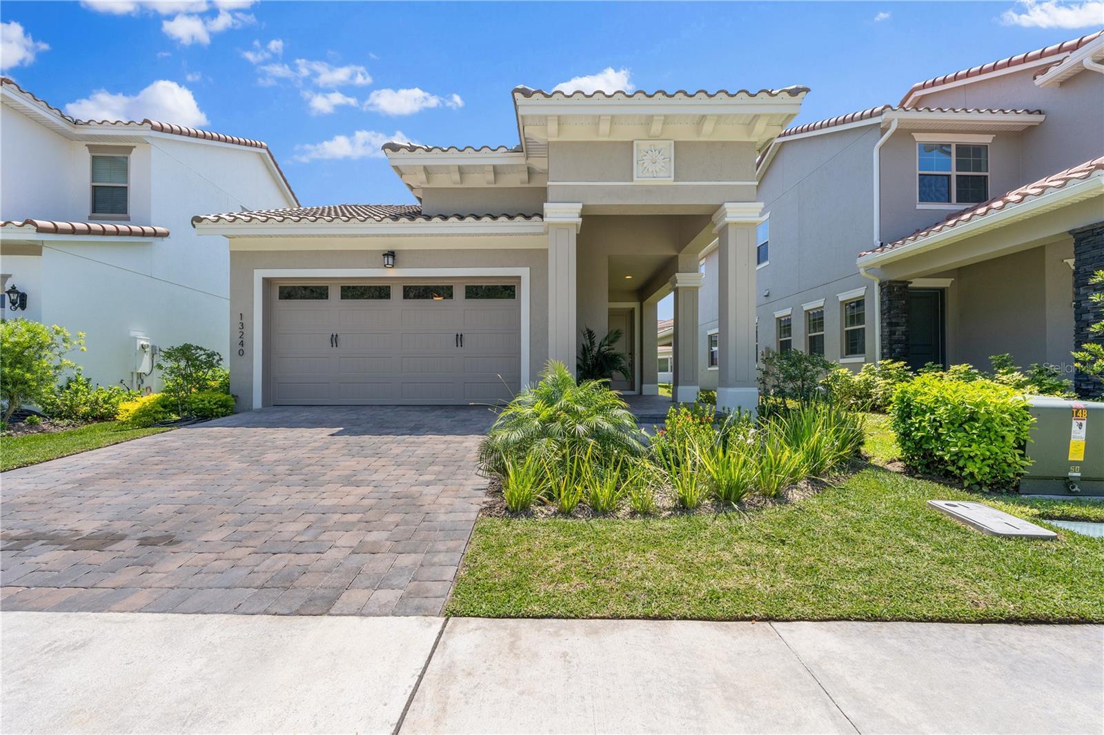 Photo one of 13240 Bromborough Dr Orlando FL 32832 | MLS S5103504