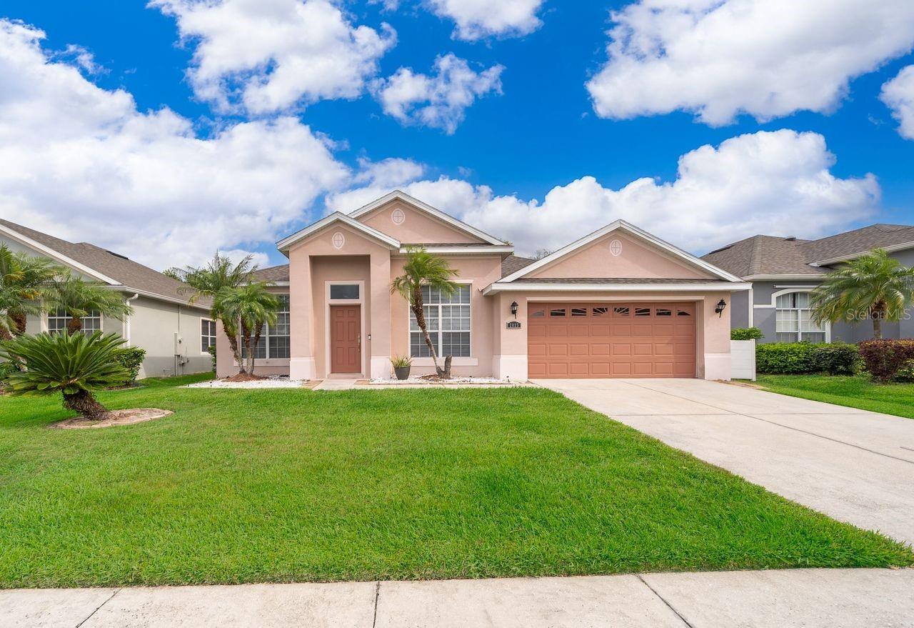 Photo one of 2825 Oconnell Dr Kissimmee FL 34741 | MLS S5103538