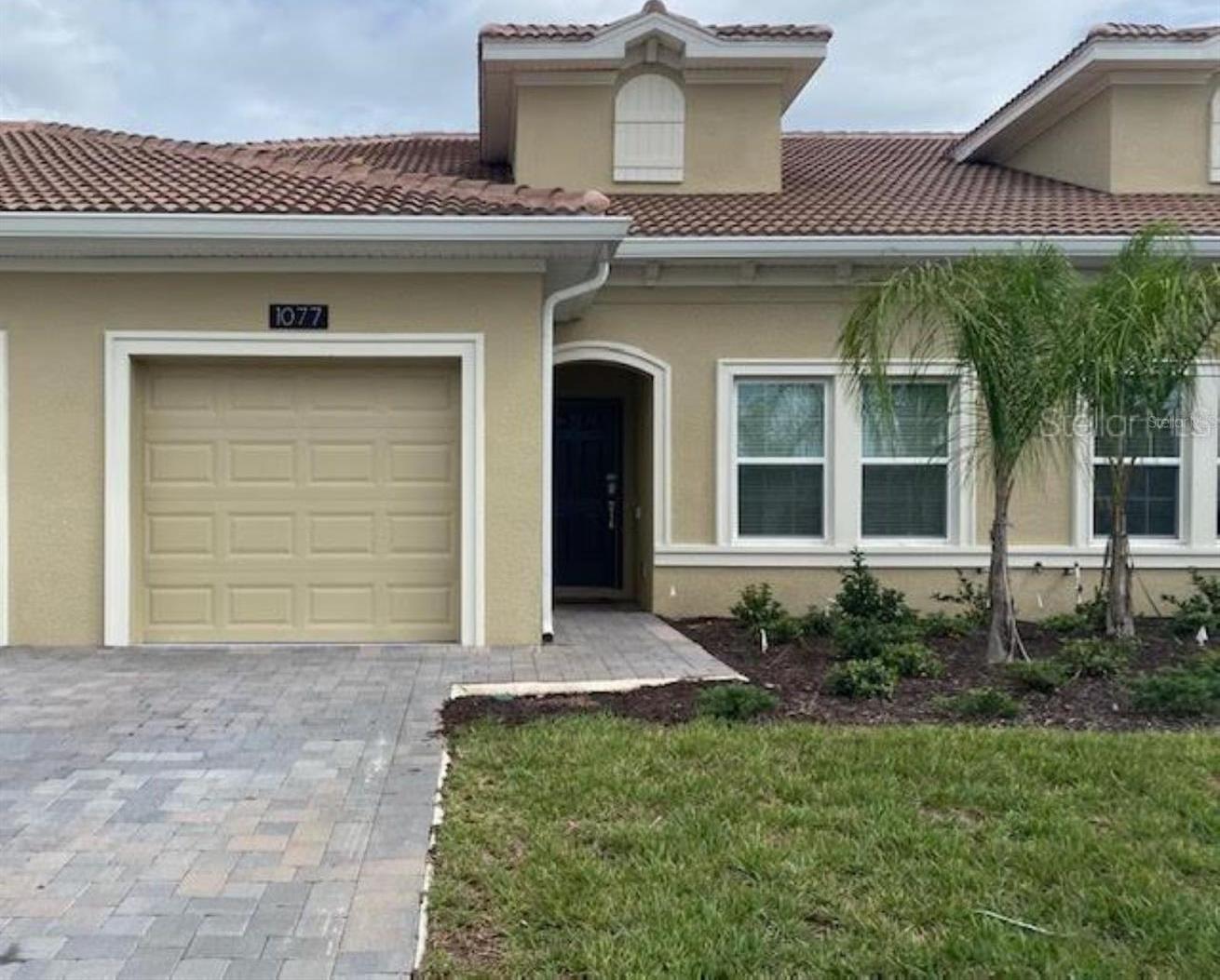 Photo one of 1077 Quaker Ridge Ln Davenport FL 33896 | MLS S5112356