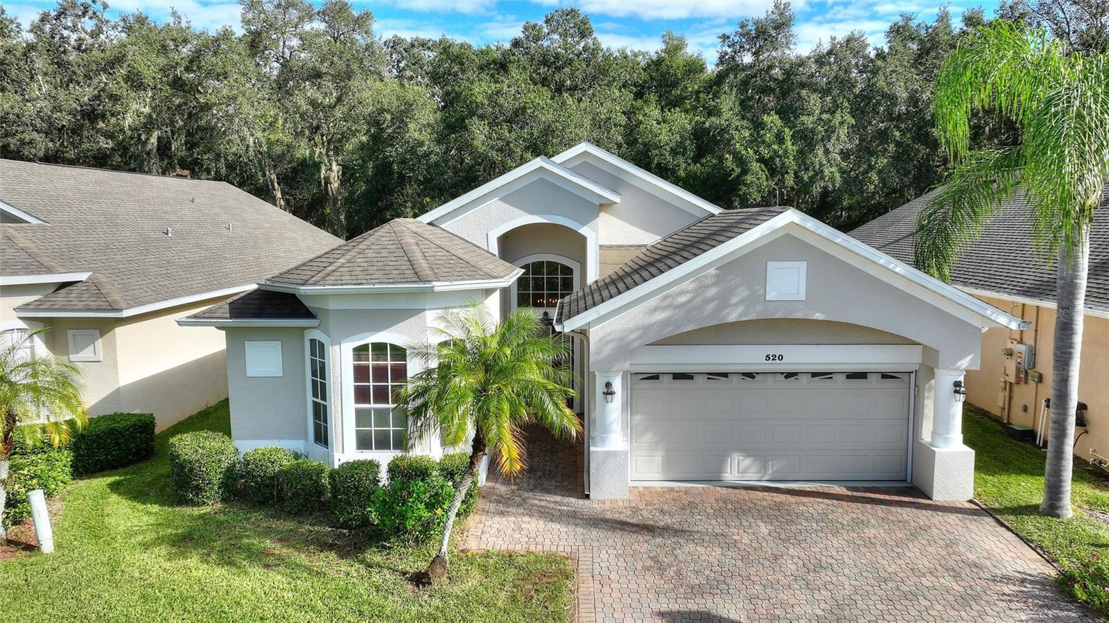 Photo one of 520 Vista Oaks Way Davenport FL 33837 | MLS S5114074
