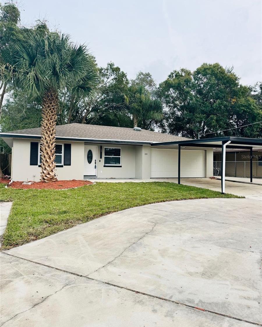 Photo one of 110 Duval Rd Winter Haven FL 33884 | MLS T3491812