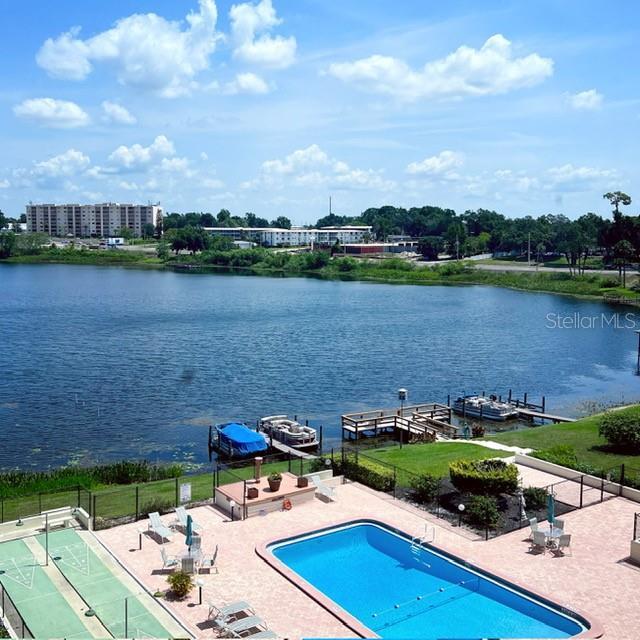 Photo one of 700 Mirror Nw Ter # 505 Winter Haven FL 33881 | MLS T3507769