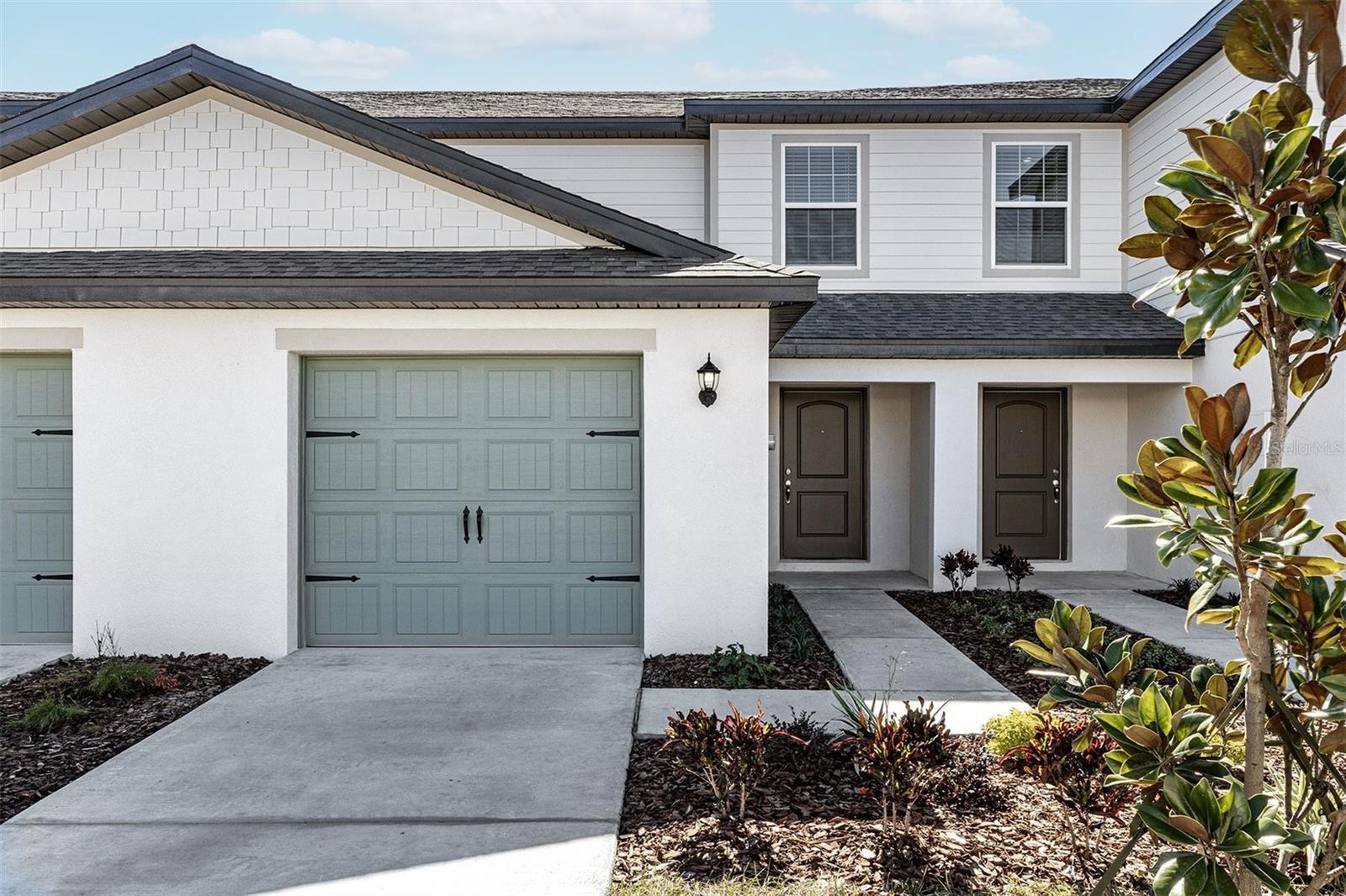 Photo one of 884 Poppy Ln Dundee FL 33838 | MLS T3520363