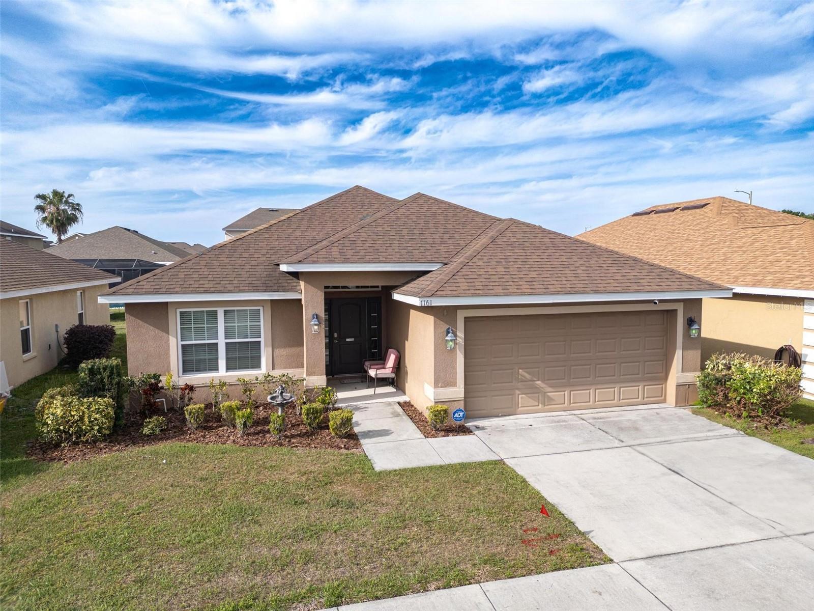 Photo one of 1161 Kittansett Ln Auburndale FL 33823 | MLS U8236772