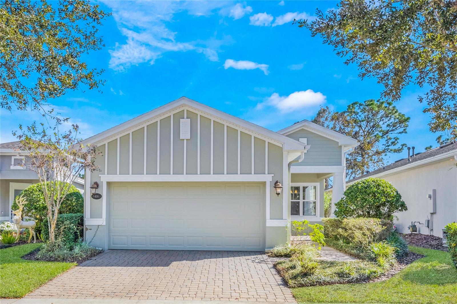 Photo one of 430 Cypress Hills Way Deland FL 32724 | MLS V4940009