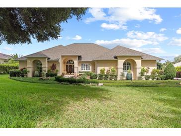 Photo one of 5712 Crestview Dr Lady Lake FL 32159 | MLS A4615744