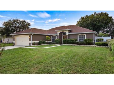 Photo one of 529 Timber Run Ln Groveland FL 34736 | MLS G5074071