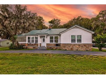 Photo one of 2260 W County Road 44 Eustis FL 32726 | MLS G5076375