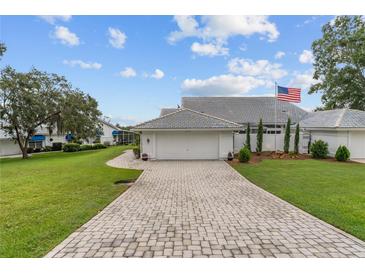 Photo one of 6042 Topsail Rd Lady Lake FL 32159 | MLS G5080316