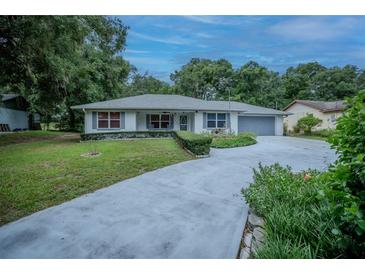 Photo one of 350 E Beach St Groveland FL 34736 | MLS G5085365