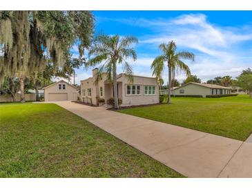 Photo one of 569 N Kentucky Ave Umatilla FL 32784 | MLS G5087346