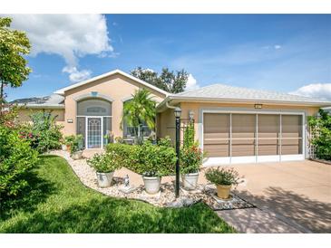 Photo one of 4977 Portsmouth St Tavares FL 32778 | MLS G5087482