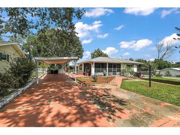 Photo one of 603 W Seminole Ave Eustis FL 32726 | MLS G5087567