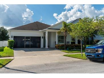 Single-Gathering home with driveway and lawn at 615 Del Pilar Dr, Groveland, FL 34736