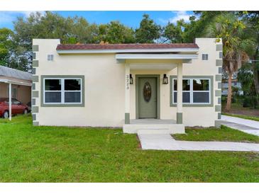 Photo one of 2223 Avenue C Nw Winter Haven FL 33880 | MLS L4940366