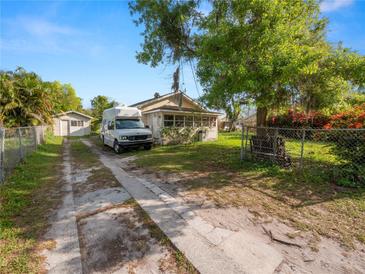 Photo one of 2600 Tanglewood St Lakeland FL 33801 | MLS L4943281