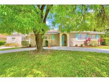 Photo one of 415 W Beacon Rd Lakeland FL 33803 | MLS L4943308