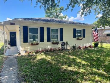 Photo one of 203 E Polk St Auburndale FL 33823 | MLS L4944165