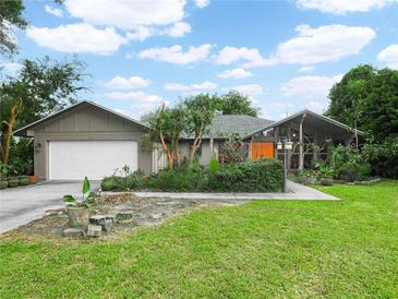 Photo one of 717 Royal Glen Dr Lakeland FL 33813 | MLS L4947208