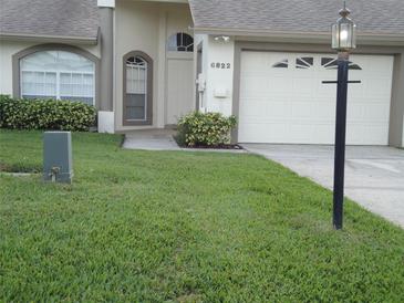 Photo one of 6822 Bendelow Dr Lakeland FL 33810 | MLS L4948687