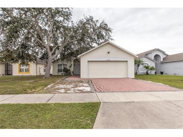 Photo one of 5108 Violet Ln Kissimmee FL 34758 | MLS O6085578