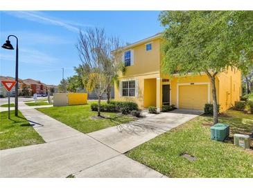 Photo one of 8800 Bamboo Palm Ct Kissimmee FL 34747 | MLS O6118790