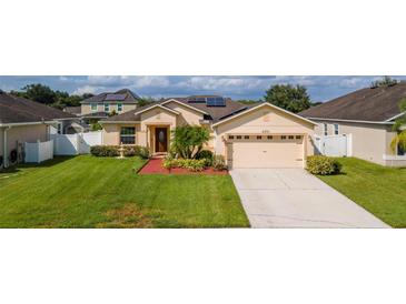 Photo one of 4881 Ashurst St Kissimmee FL 34758 | MLS O6144259