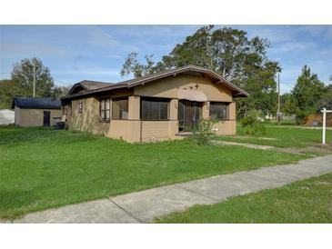 Photo one of 2010 S Maple Ave Sanford FL 32771 | MLS O6161408