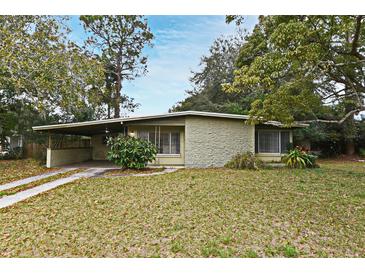 Photo one of 100 W Woodland Dr Sanford FL 32773 | MLS O6177403