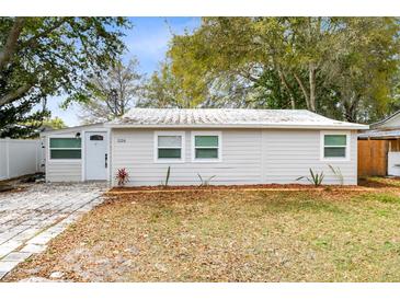 Photo one of 1116 Oregon Ave Saint Cloud FL 34769 | MLS O6185952