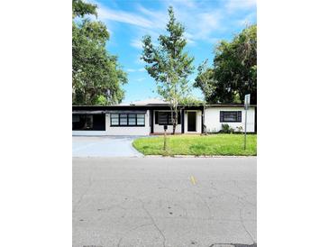 Photo one of 415 W Oak Dr Lakeland FL 33803 | MLS O6235004