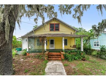 Photo one of 124 E Ward Ave Eustis FL 32726 | MLS O6242014