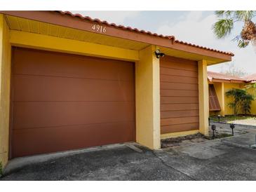 Photo one of 4916 Fiji Cir # 11 Orlando FL 32808 | MLS O6253102