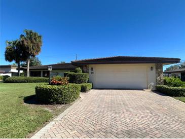 Photo one of 10 Pilot Pl Winter Haven FL 33881 | MLS O6259578