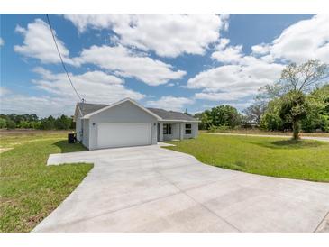 Photo one of 1 Malauka Loop Ln Ocklawaha FL 32179 | MLS OM670246