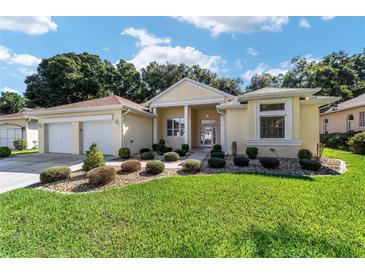 Photo one of 11017 Sw 71St Cir Ocala FL 34476 | MLS OM686240