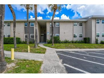 Photo one of 809 Sky Lake Cir # D Orlando FL 32809 | MLS S5108421