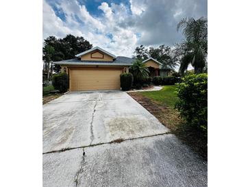 Photo one of 631 Bayport Dr Kissimmee FL 34758 | MLS S5112455