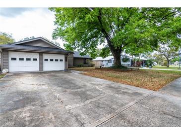 Photo one of 3320 Cross Fox Dr Mulberry FL 33860 | MLS T3509479