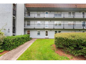 Photo one of 333 Lake Howard Nw Dr # 103A Winter Haven FL 33880 | MLS TB8303272