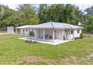 Photo one of 131 Interlake Ave Deland FL 32724 | MLS V4936434