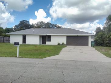 Photo one of 558 Geraldine Dr Deltona FL 32725 | MLS V4938273