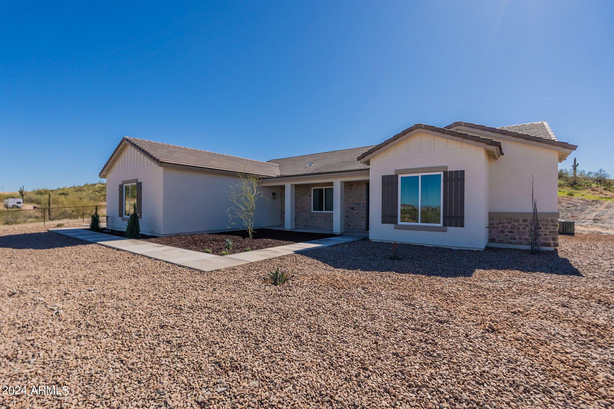 Photo one of 3479 W Hummingbird Ln San Tan Valley AZ 85144 | MLS 6571103