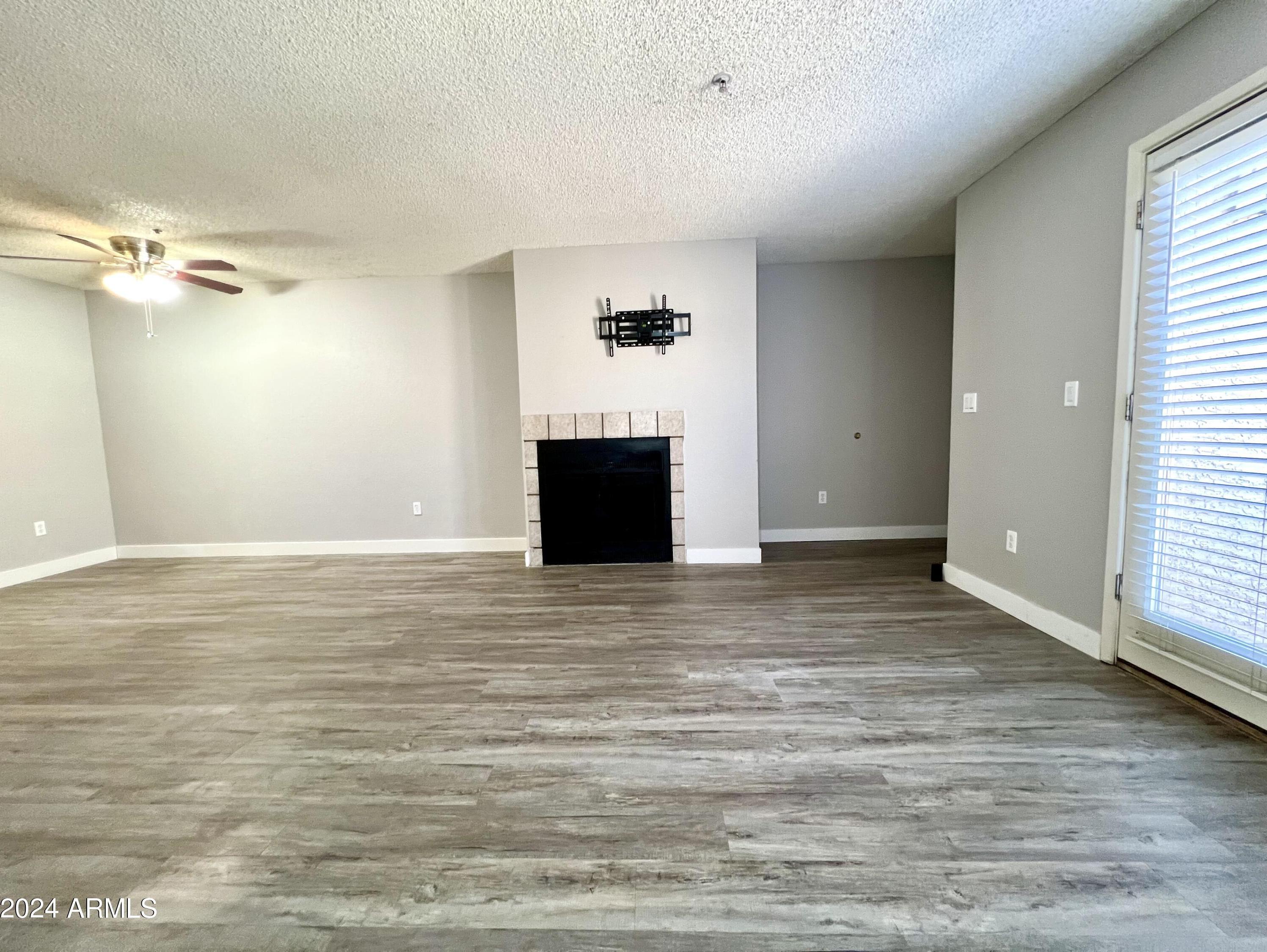 Photo one of 11640 N 51St Ave # 236 Glendale AZ 85304 | MLS 6651375