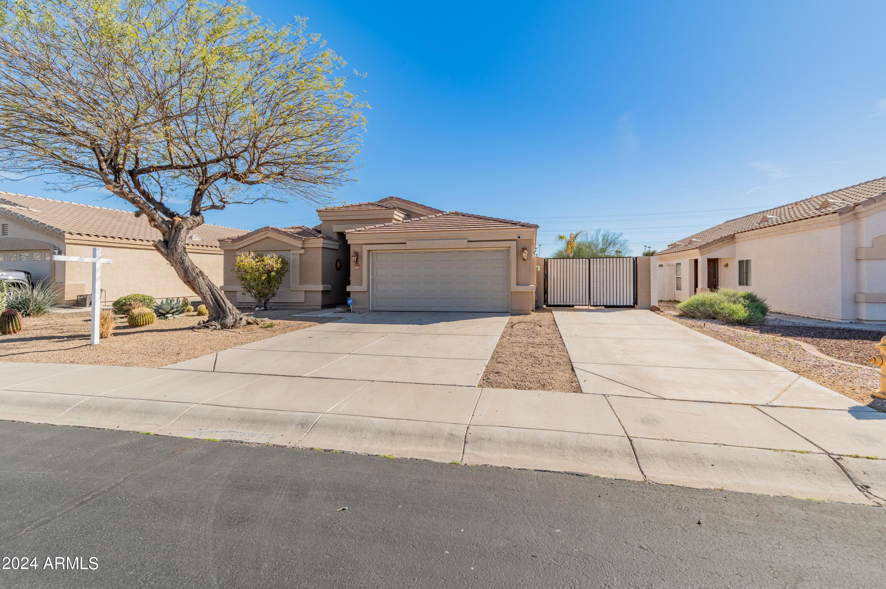 Photo one of 17719 N 113Th Ave Surprise AZ 85378 | MLS 6663313