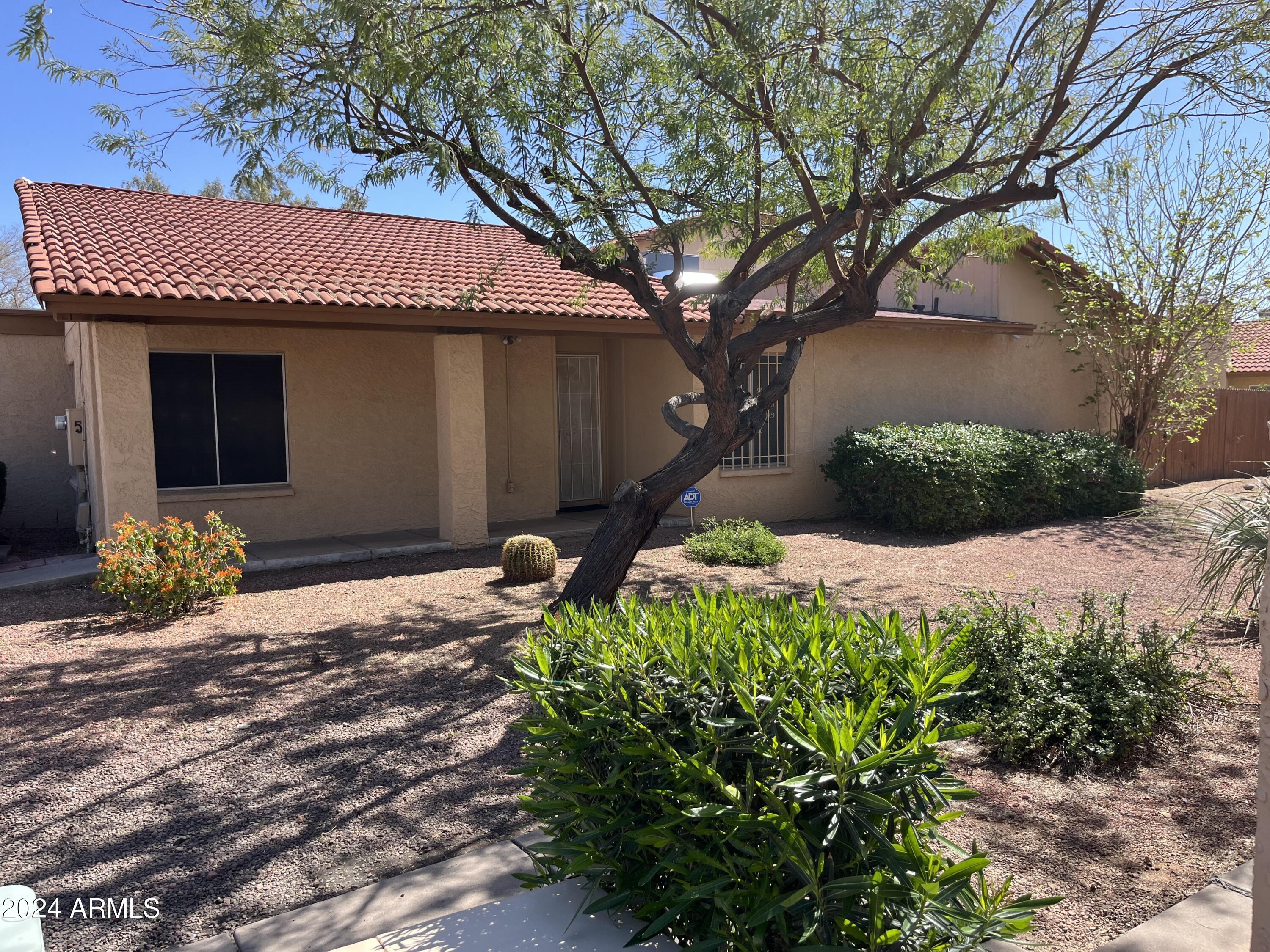 Photo one of 14837 N 25Th Dr # 5 Phoenix AZ 85023 | MLS 6675859