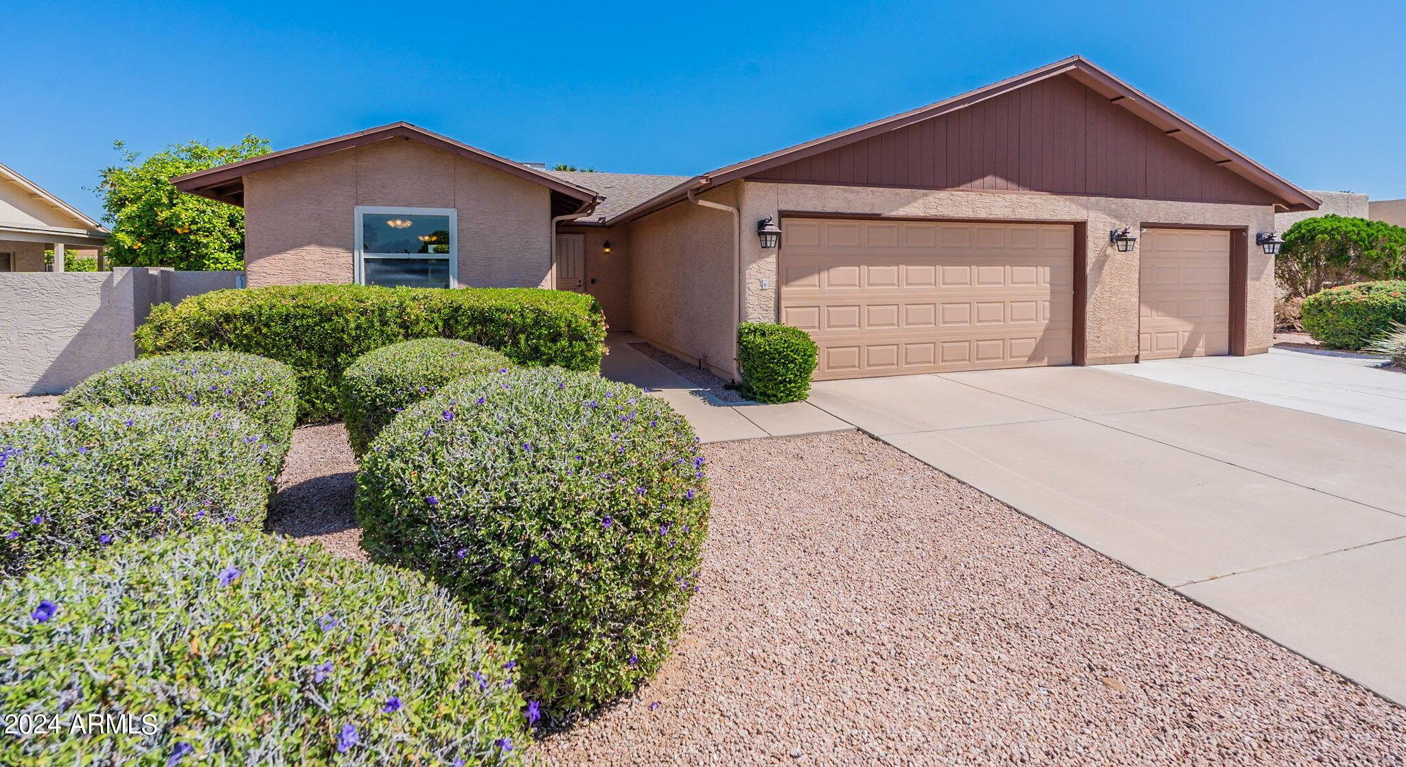 Photo one of 26629 S Brentwood Dr Sun Lakes AZ 85248 | MLS 6682061