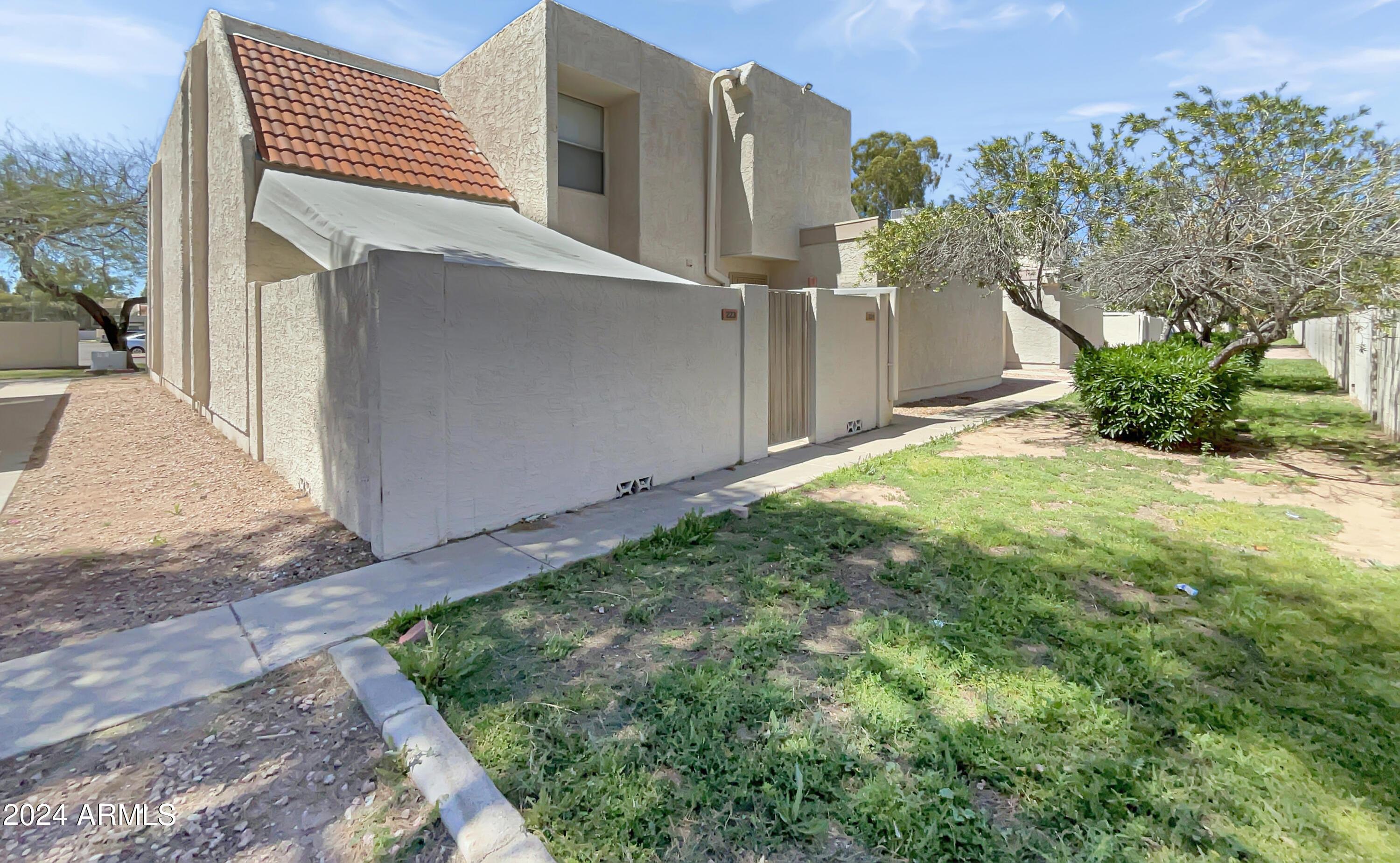 Photo one of 1342 W Emerald Ave # 224 Mesa AZ 85202 | MLS 6687328