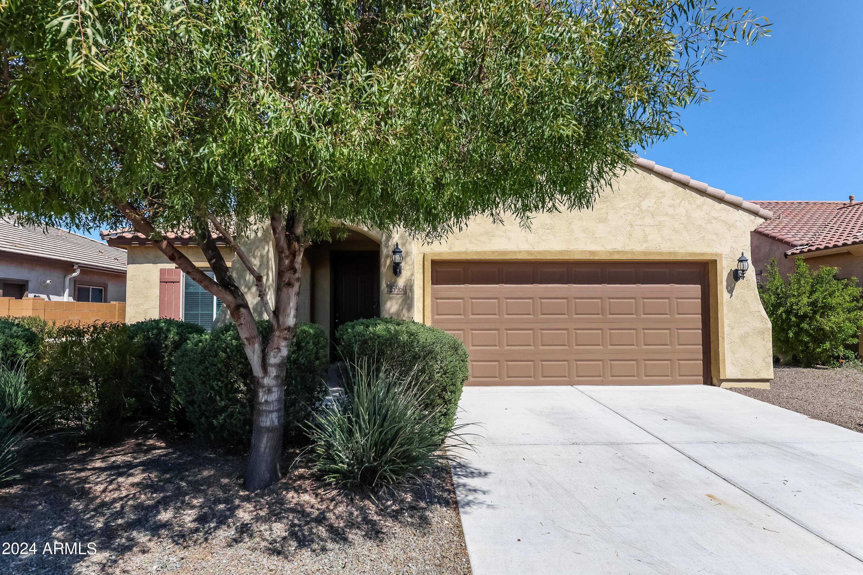 Photo one of 25960 W Tonto Ln Buckeye AZ 85396 | MLS 6688902