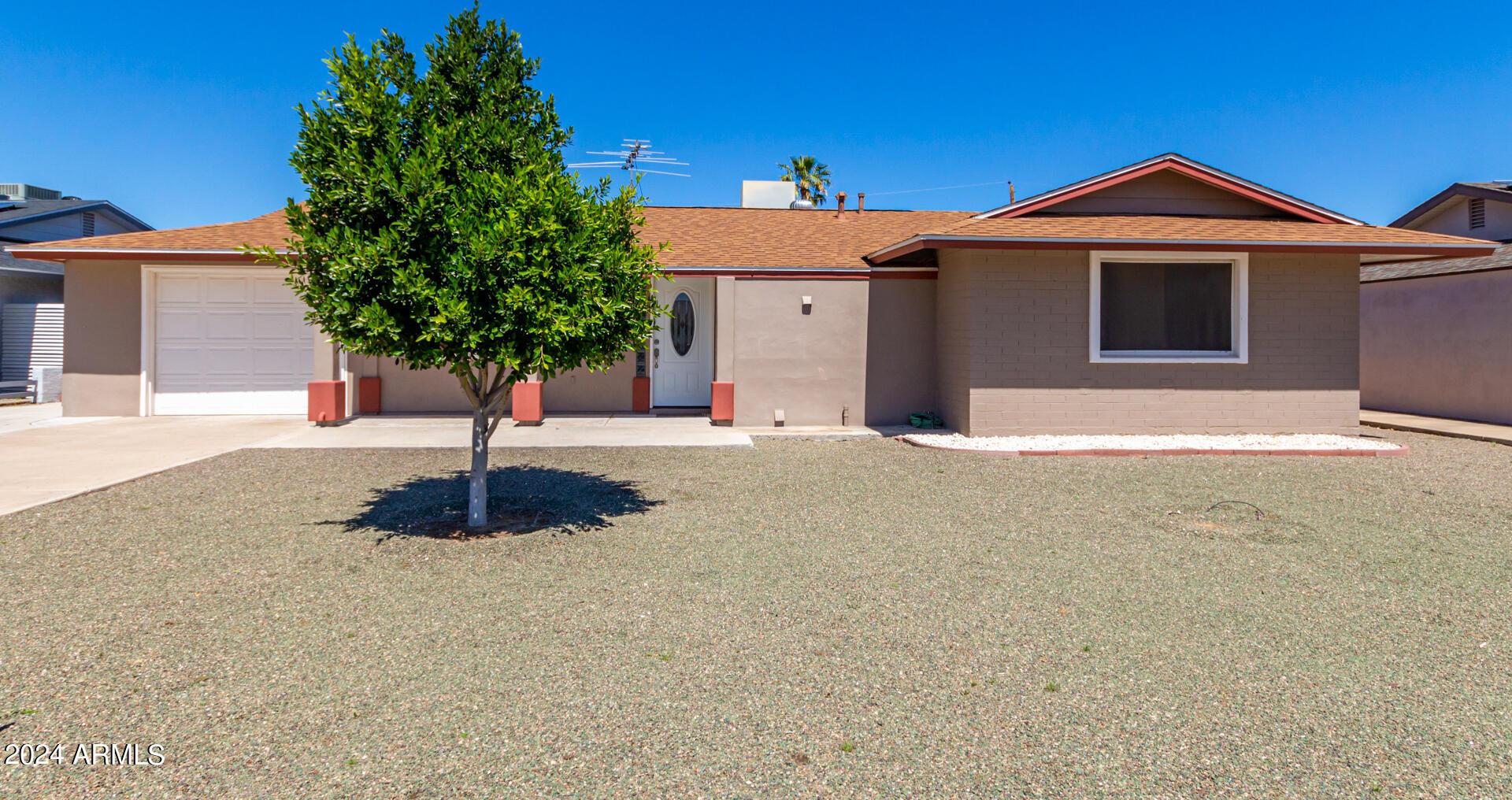 Photo one of 10848 W Connecticut Ave Sun City AZ 85351 | MLS 6689295